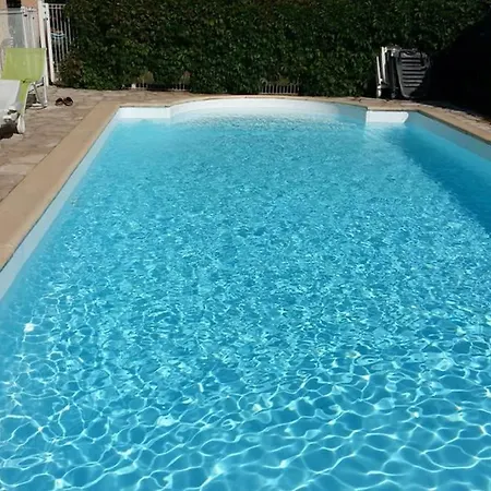 Un Charmant Logement Aigues-Mortes