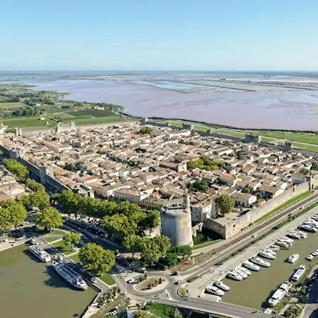 Un Charmant Logement * Aigues-Mortes
